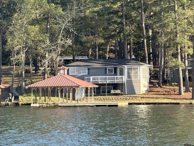 Escape to this charming 1 bedroom, 2- bath cabin perfectly - photo 2