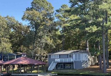 Escape to this charming 1 bedroom, 2- bath cabin perfectly - photo 5