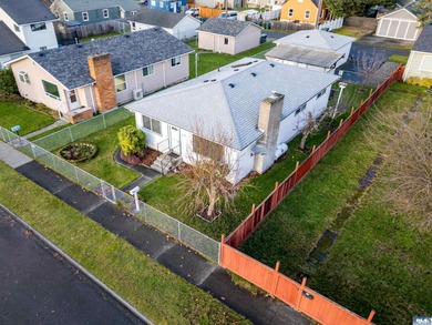 Strait Juan de Fuca  Home Active Under Contract in Port Angeles Washington