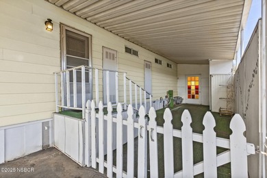 NEW ROOF on this Move-In Ready 2-bedroom, 2-bath mobile home in - photo 21