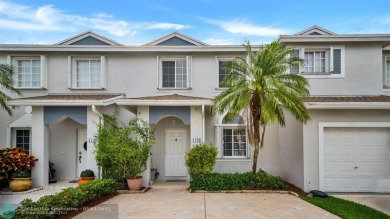 Lake Townhome/Townhouse For Sale in Deerfield Beach, Florida