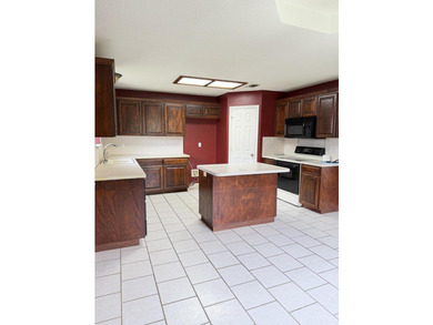 Opportunity awaits on one of the area's most desirable streets! - photo 6