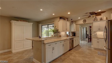 Welcome to your dream home in Cape Coral! This stunning - photo 11