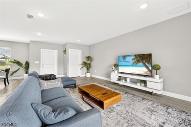 This beautiful and better than new 3-bedroom, 2-bathroom home - photo 17