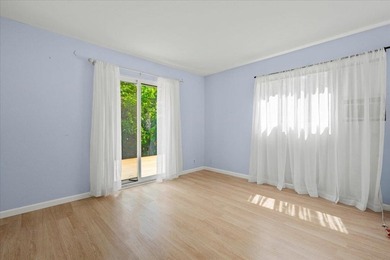 Welcome to this beautifully updated 4-bedroom, 3.5-bath home in - photo 17