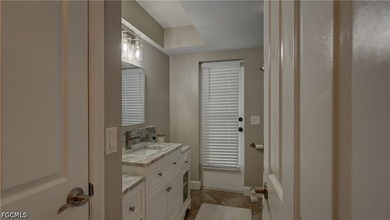 Welcome to your dream home in Cape Coral! This stunning - photo 21