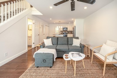 Modern Luxury in the Heart of Park Circle! Step into this - photo 3