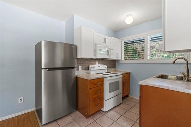 Welcome to this beautifully updated 4-bedroom, 3.5-bath home in - photo 23