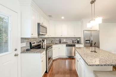 Modern Luxury in the Heart of Park Circle! Step into this - photo 6