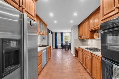 Experience life on the Waccamaw River. This exceptional - photo 7