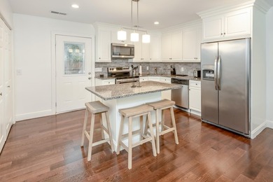 Modern Luxury in the Heart of Park Circle! Step into this - photo 7