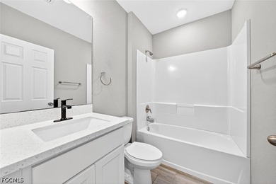 This beautiful and better than new 3-bedroom, 2-bathroom home - photo 30