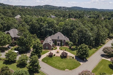 Exceptional Custom Home by Carl Gray Hinson in Prestigious - photo 47