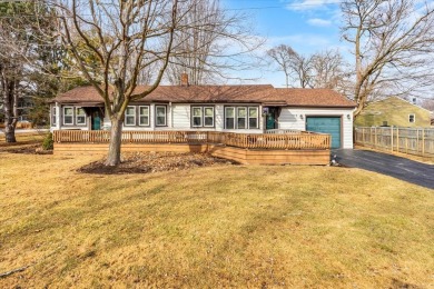 Lake Home Sale Pending in Wauconda, Illinois