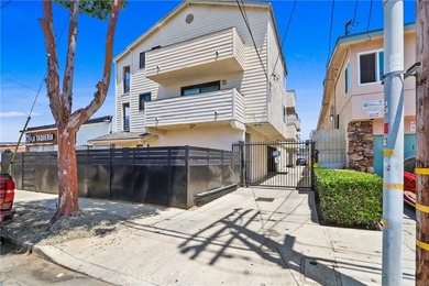 Welcome to this charming North Alamitos Beach condo, ideally - photo 1