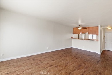 Welcome to this charming North Alamitos Beach condo, ideally - photo 8