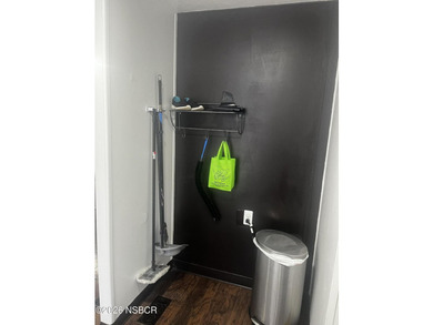 Ready to move in? This 2-bedroom 2-bath mobile home is waiting - photo 9