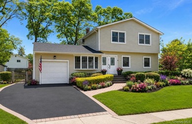 Welcome to this beautifully maintained and spacious home nestled - photo 1
