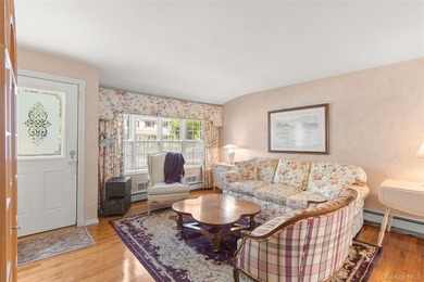 Welcome to this beautifully maintained and spacious home nestled - photo 7
