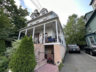 Hudson River Townhome/Townhouse Sale Pending in Nyack New York