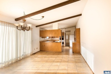 Comfortable 3 bedroom, 2 3/4 bath home on corner lot in Mains - photo 18