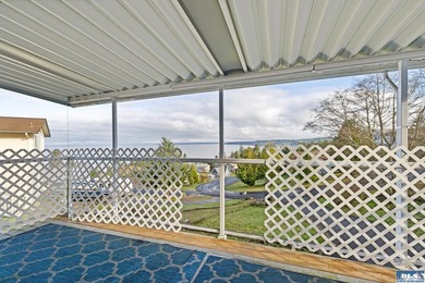 Wake up to breathtaking views of the Strait of Juan de Fuca - photo 6
