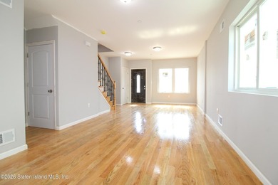 Stunning semi-attached new construction home! This beautifully - photo 6