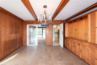Classic circa 1968 oceanfront residence sited on a prime 50' x - photo 12