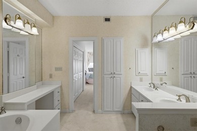 LUXURY REDEFINED Welcome to Unit 1315 where sophisticated living