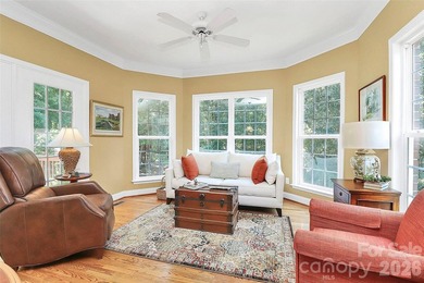 Discover refined living in this elegant full brick home on 3rd - photo 15