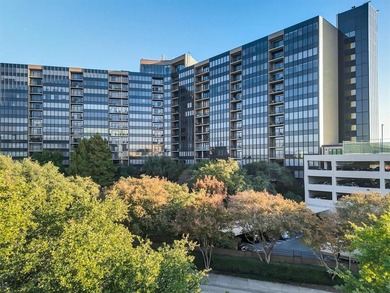 LUXURY REDEFINED Welcome to Unit 1315 where sophisticated living