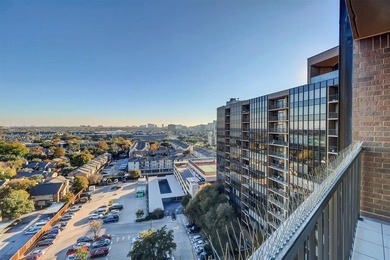 LUXURY REDEFINED Welcome to Unit 1315 where sophisticated living