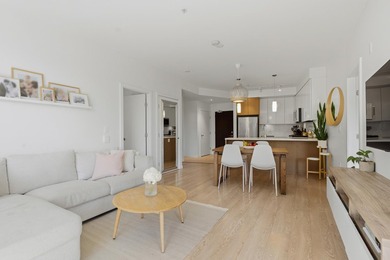 Welcome to The Lookout at Victoria Hill. This 2 bedroom + den, 2 - photo 25