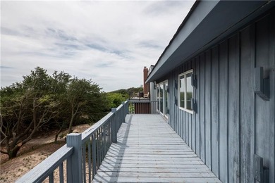 Classic circa 1968 oceanfront residence sited on a prime 50' x - photo 25