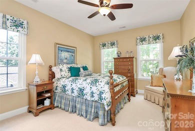 Discover refined living in this elegant full brick home on 3rd - photo 33