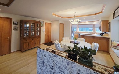 Welcome home to this 3 bedroom, 2 bath 1726 sq. ft. house - photo 5
