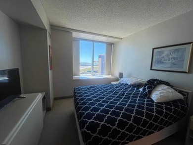 Enjoy direct ocean views from this spacious 1-bedroom, 1-bath - photo 6