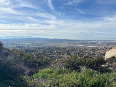 Lake Acreage For Sale in Romoland, California
