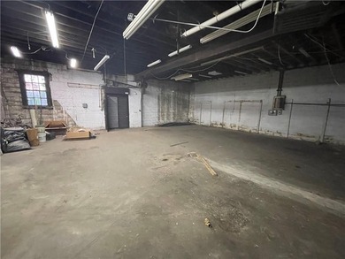 This well-located warehouse for sale is situated in an M1-1 - photo 3