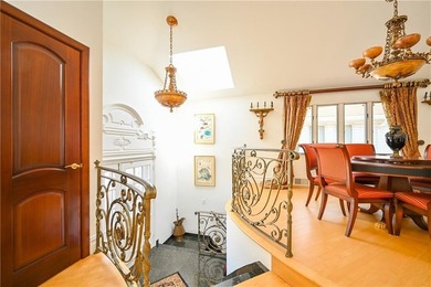 TURNKEY home for sale- Park Ave style home right here in Mill - photo 2