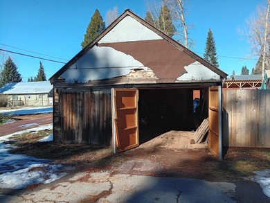 Spacious 1,444 square ft, three bedroom, 2 bath home with bonus - photo 5