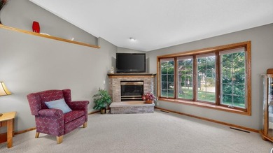 Welcome home to this beautifully maintained 3-bedroom home - photo 21