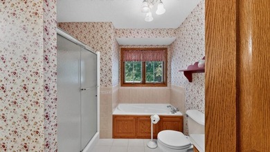 Welcome home to this beautifully maintained 3-bedroom home - photo 36