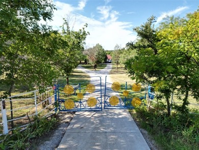 (private lake, pond, creek) Acreage For Sale in Bartonville Texas