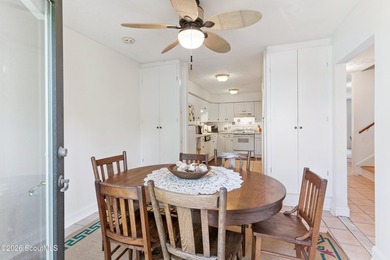 Nestled in the heart of St. Simons Island's sought-after South - photo 7