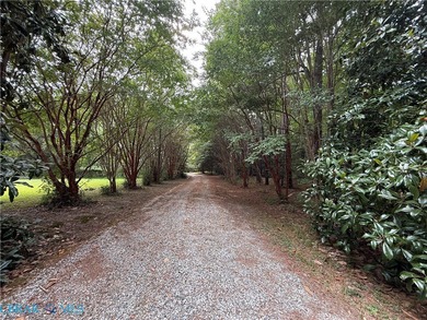 Welcome to your own waterfront retreat in Lancaster, Virginia - photo 9