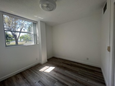 Welcome home! Located in the most desirable area in Boca! This - photo 6