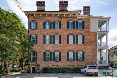 This classic Savannah gray brick townhome, located in the heart - photo 6