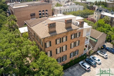 This classic Savannah gray brick townhome, located in the heart - photo 8