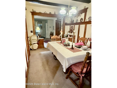 WELL MAINTAINED ONE FAMILY HOME FEATURING A DESIRABLE FIRST - photo 8